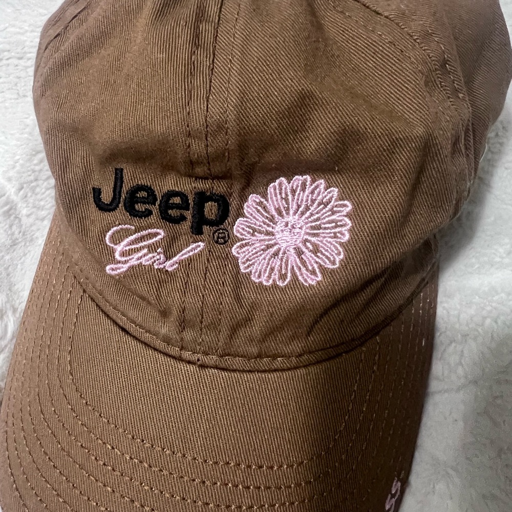 Jeep Brown Hat with Pink Design